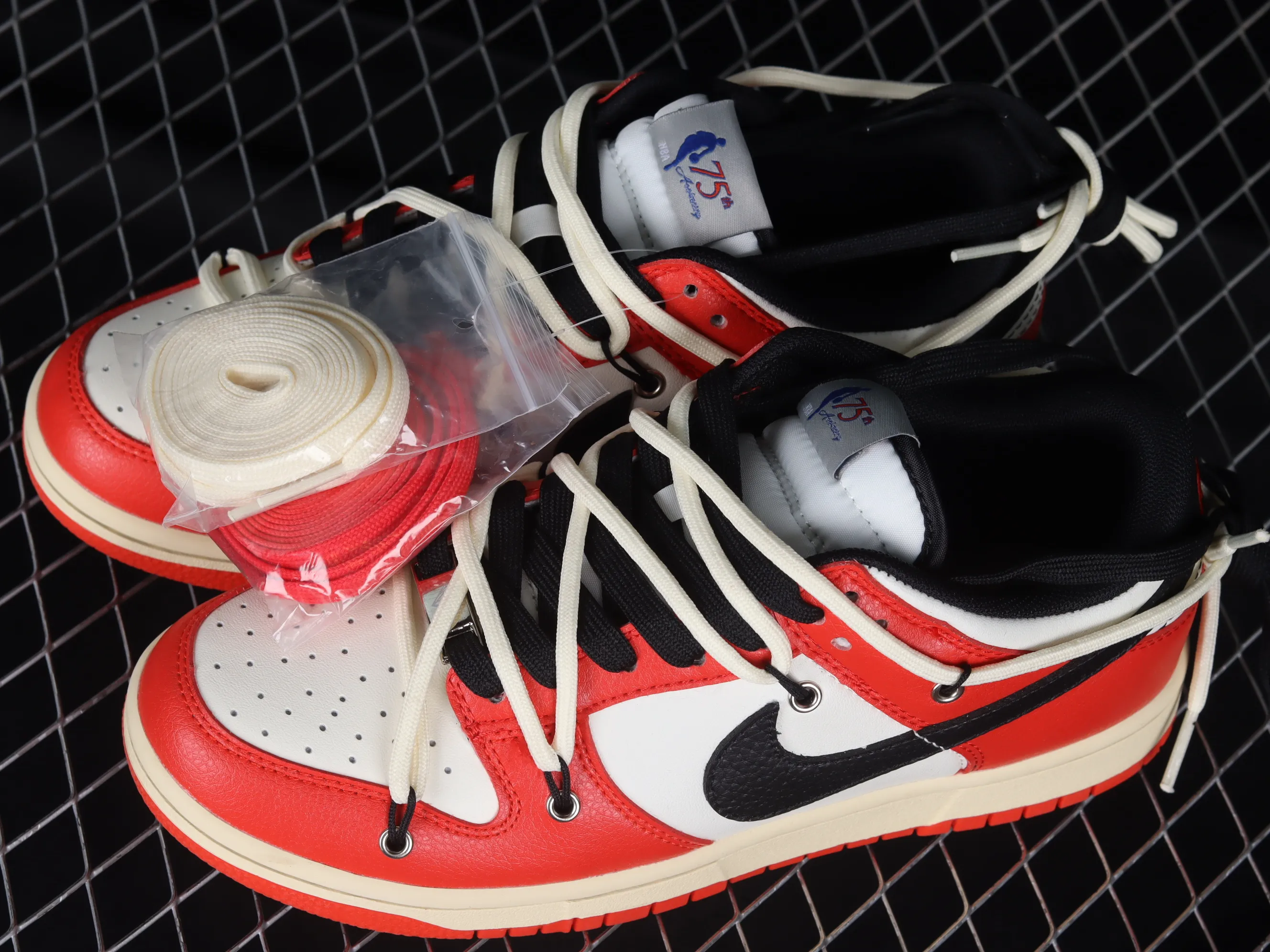 All Categories Nk SB Dunk Series Nk SB Dunk Low Low-top sneakers Nk Dunk Low Buddhist Heart Sutra Chicago Customized version of deconstructed strap casual sneakers DD3363-100
